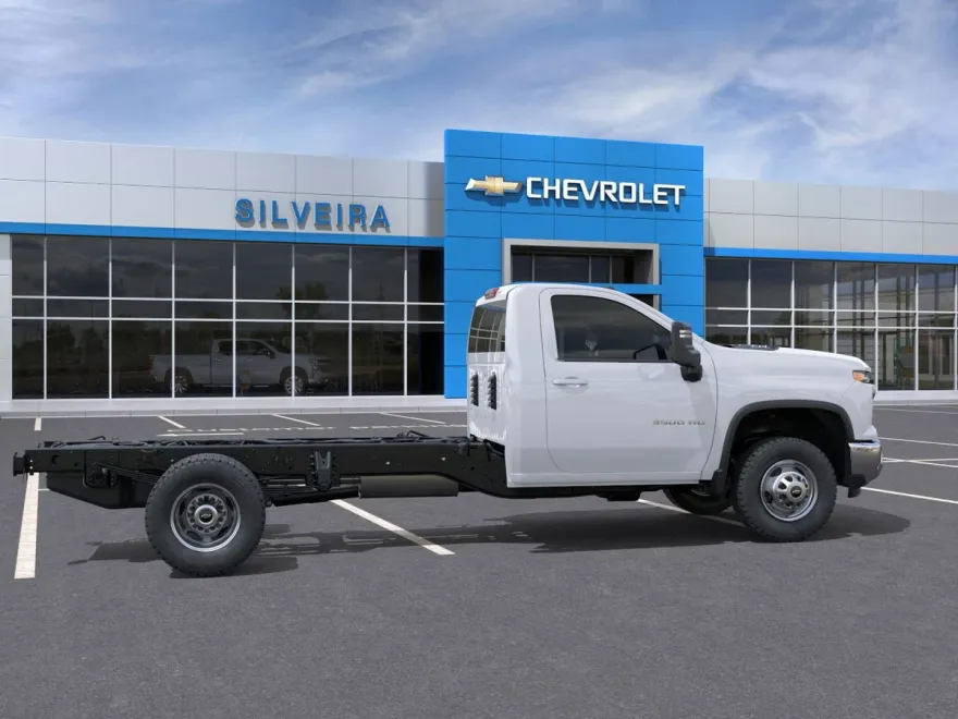 2025 Chevrolet Silverado 3500HD Work Truck photo 1