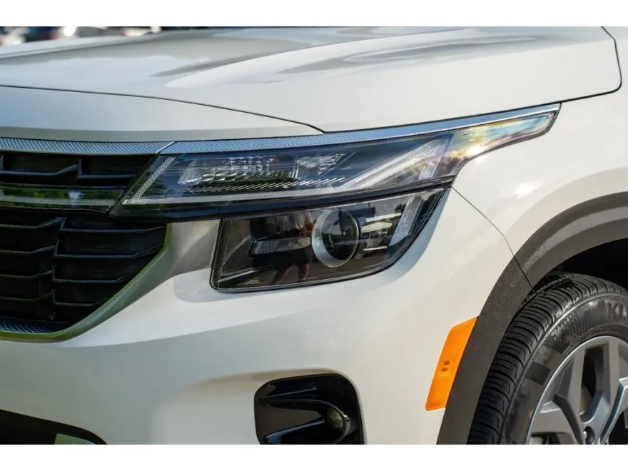 2024 Kia Seltos S photo 8