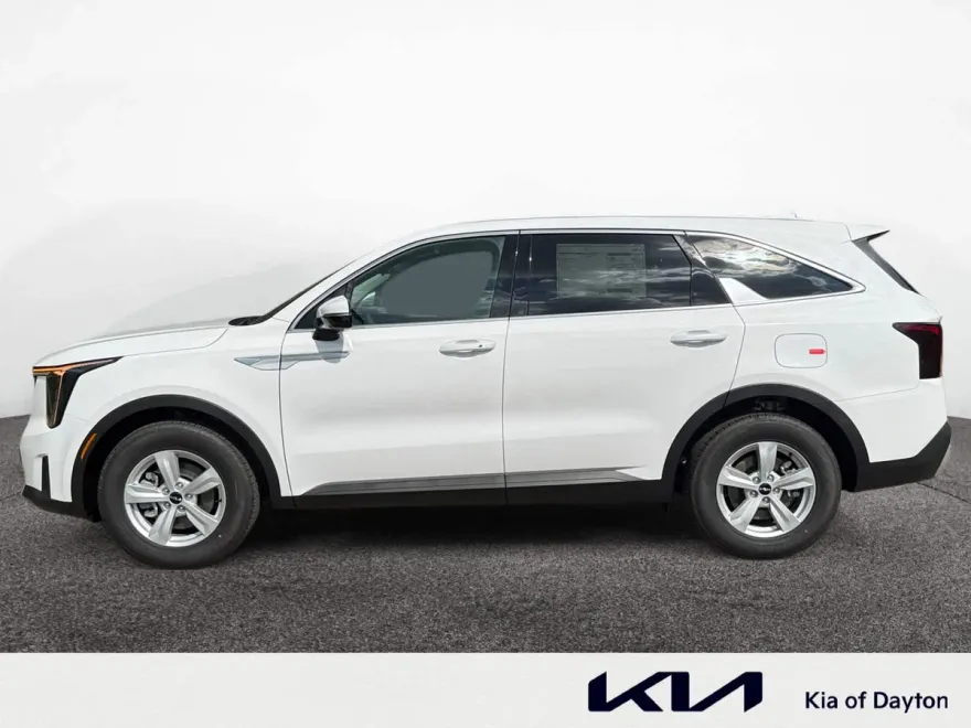 2025 Kia Sorento LX photo 1