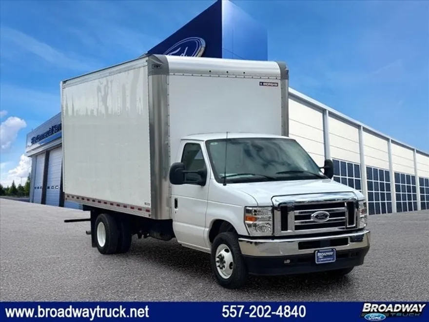 2024 Ford E-350 photo 1