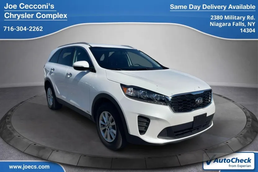 2019 Kia Sorento LX photo 1