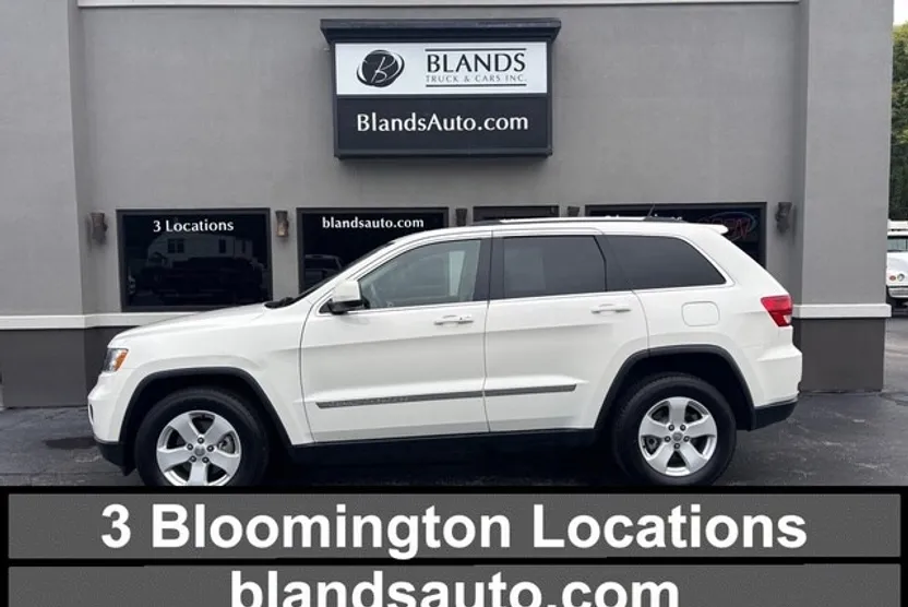 2011 Jeep Grand Cherokee Laredo photo 1