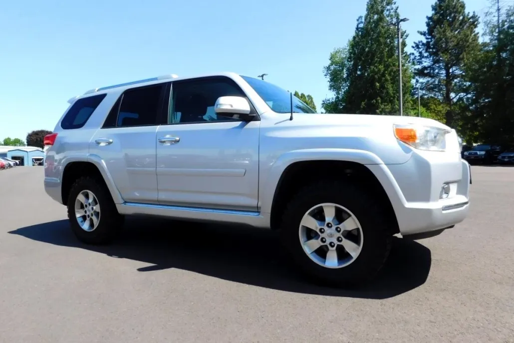 2010 Toyota 4Runner SR5 Sport photo 1