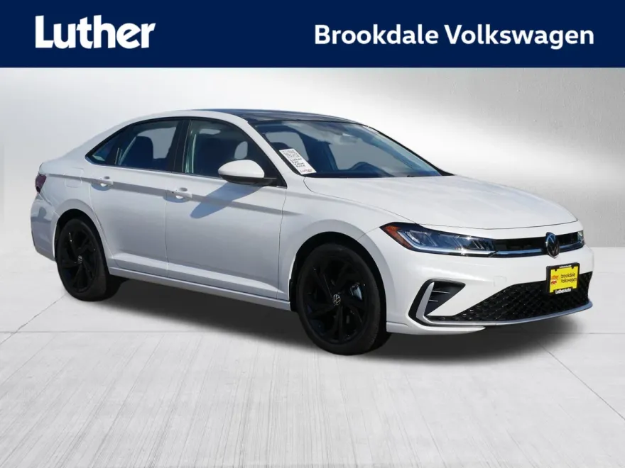 2025 Volkswagen Jetta SE photo 1