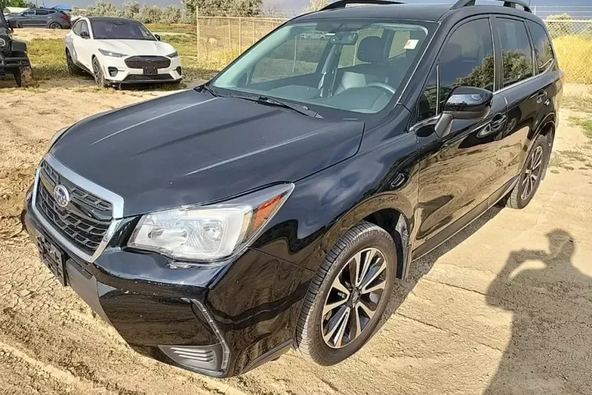 2017 Subaru Forester 2.0XT Premium photo 1