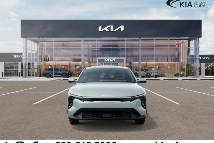 2025 Kia K4 LXS photo 1