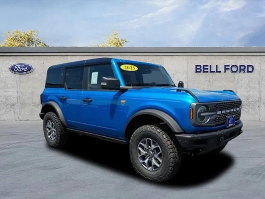 2025 Ford Bronco Badlands photo 1