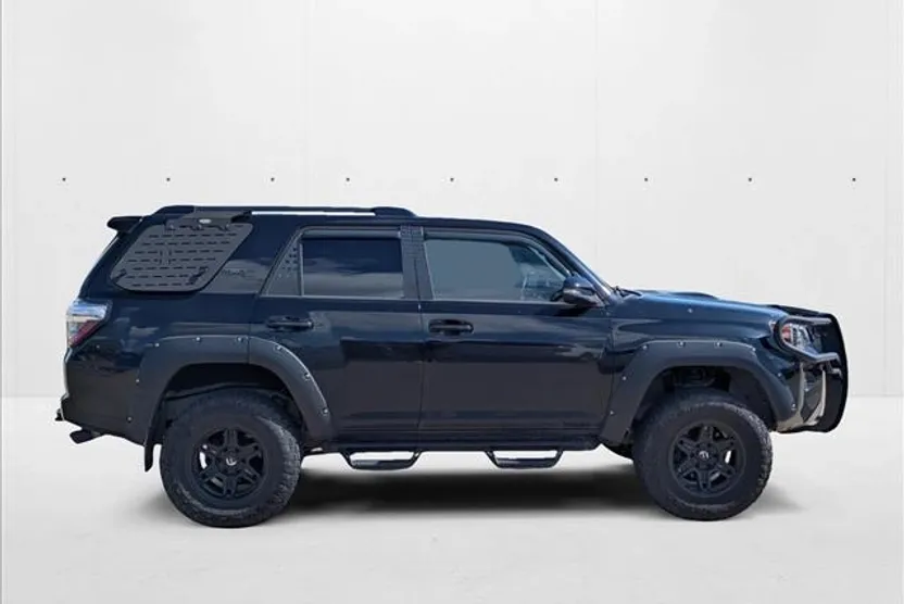2019 Toyota 4Runner TRD Premium photo 1