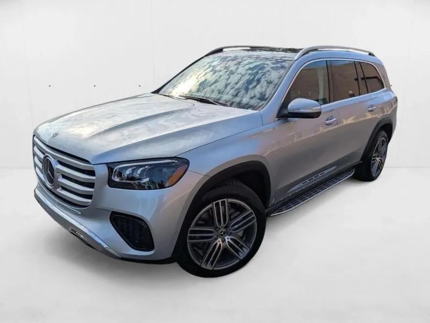 2026 Mercedes Benz GLS 450 4MATIC photo 1