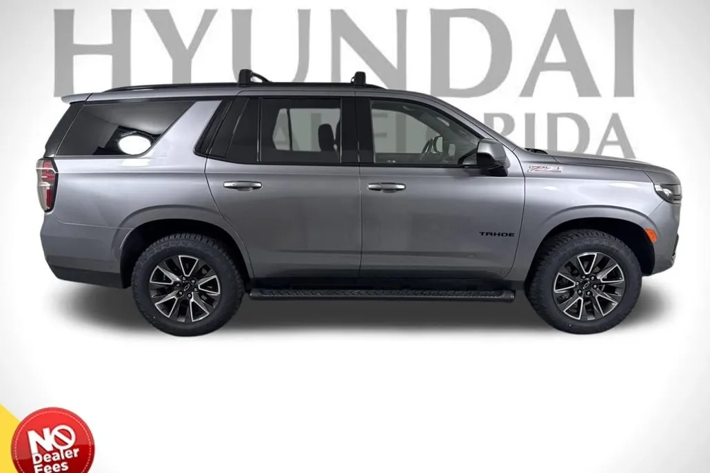 2021 Chevrolet Tahoe Z71 photo 1