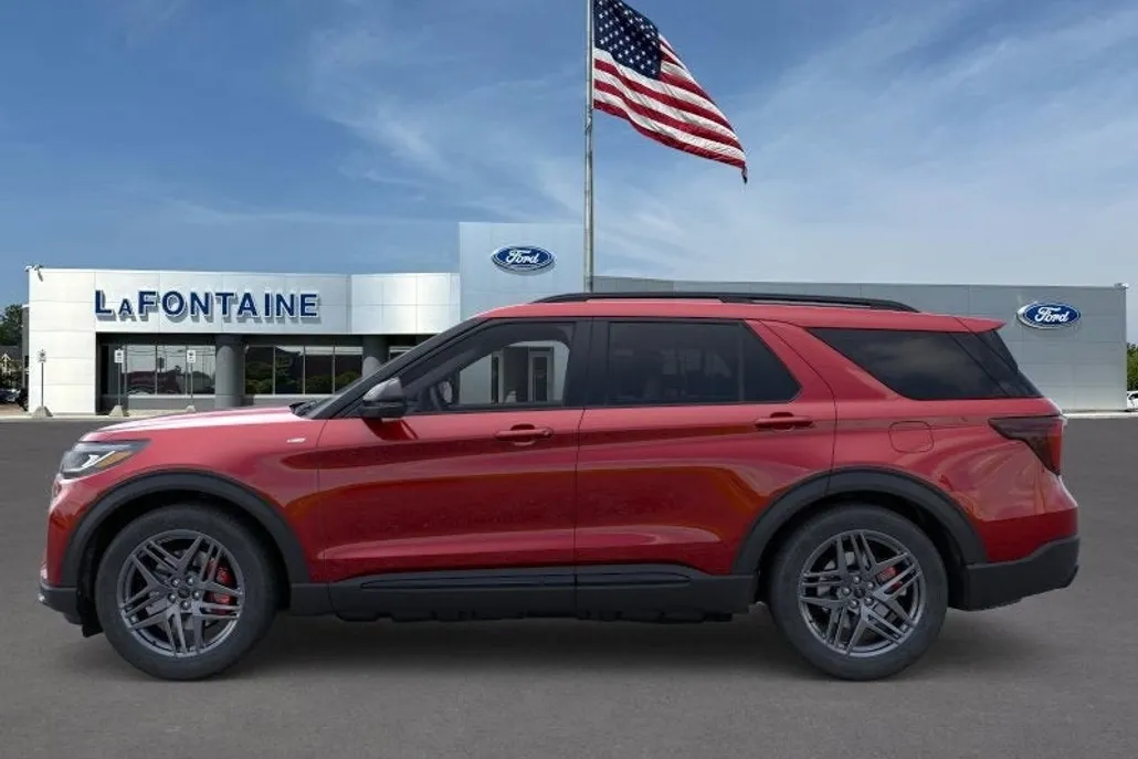 2025 Ford Explorer ST-Line photo 1