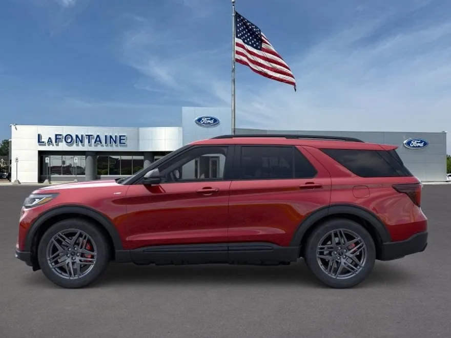 2025 Ford Explorer ST-Line photo 1
