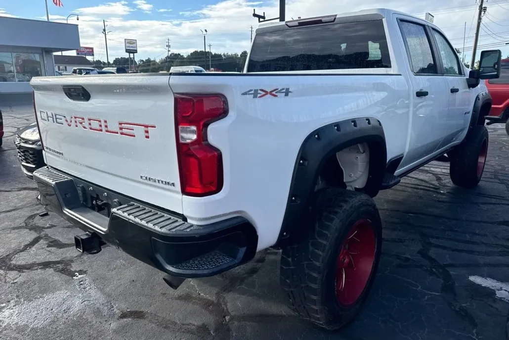 2020 Chevrolet Silverado 2500HD Custom photo 1