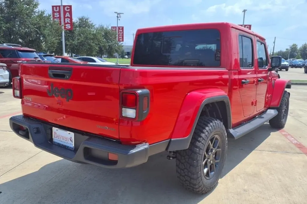 2025 Jeep Gladiator Sport photo 1