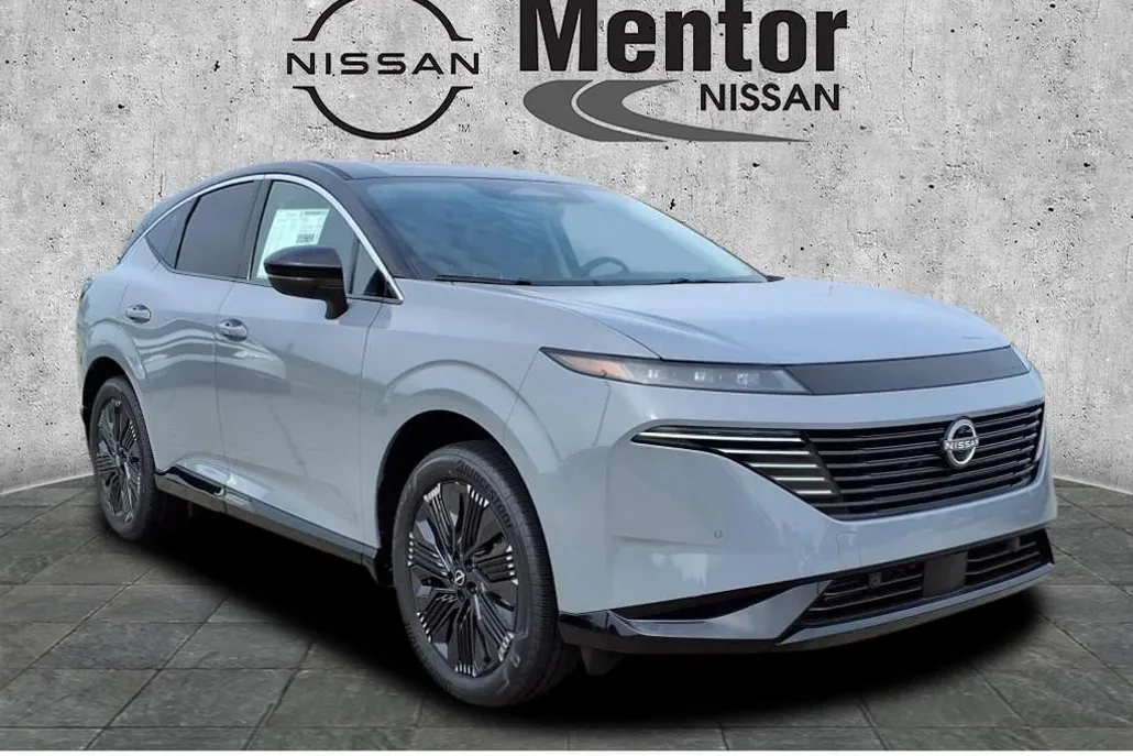 2025 Nissan Murano Platinum photo 1