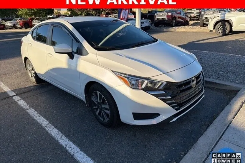 2024 Nissan Versa SV photo 1