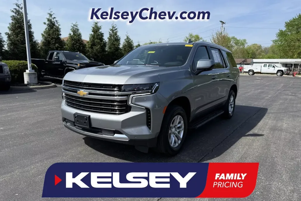 2023 Chevrolet Tahoe LT photo 1