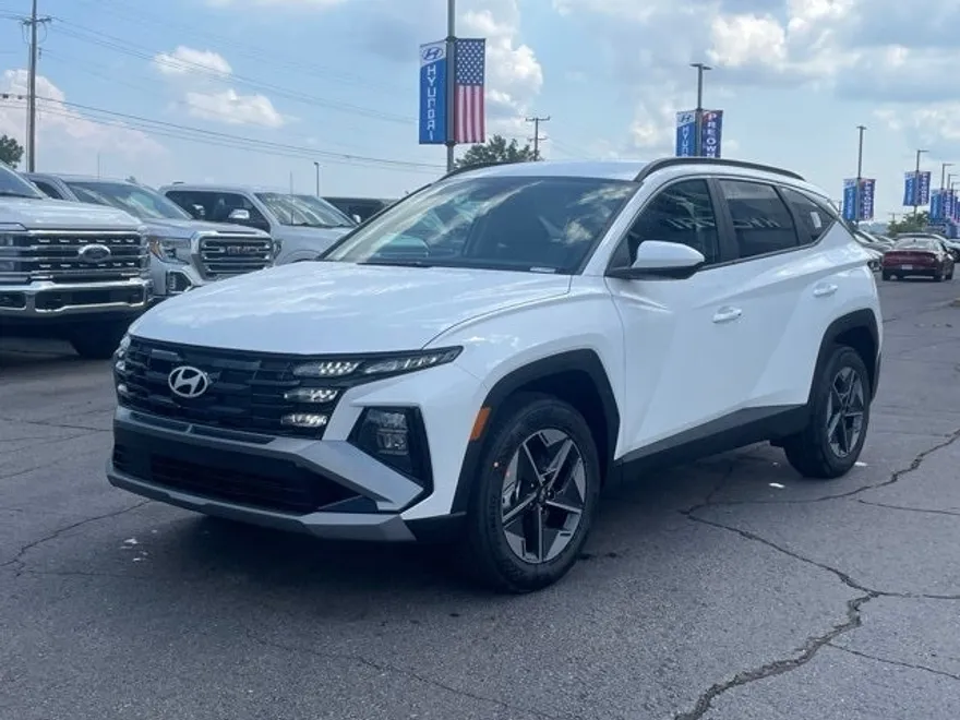 2026 Hyundai Tucson SEL photo 1