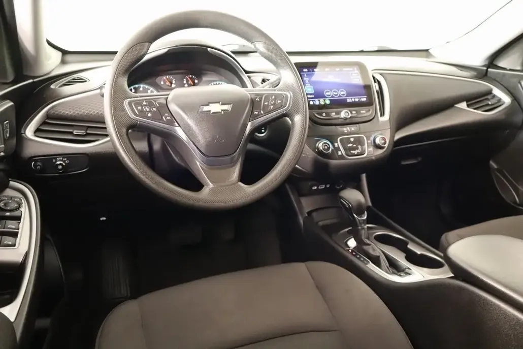 2024 Chevrolet Malibu LS photo 1
