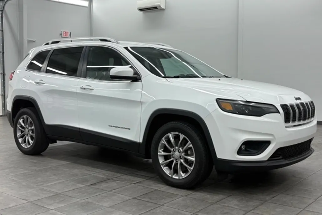 2019 Jeep Cherokee Latitude photo 1