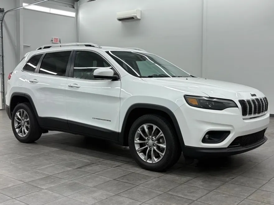 2019 Jeep Cherokee Latitude photo 1