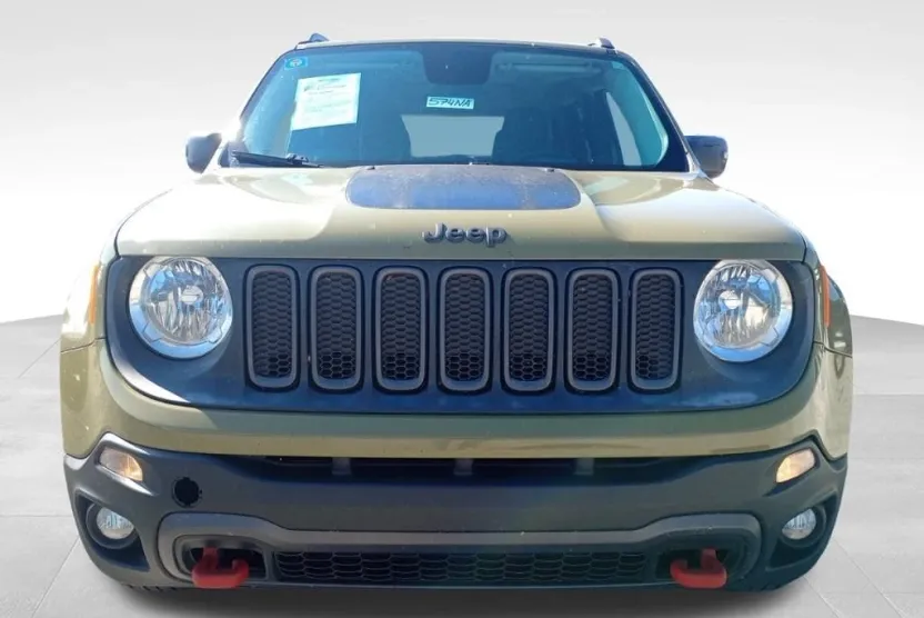 2015 Jeep Renegade Trailhawk photo 1