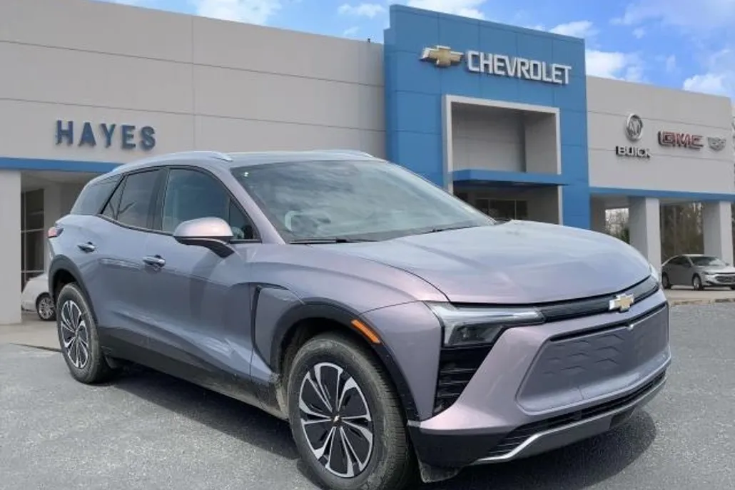 2024 Chevrolet Blazer EV photo 1