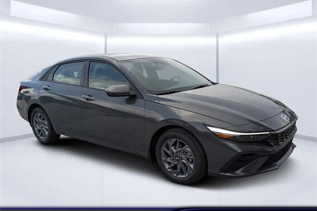 2025 Hyundai Elantra Hybrid Blue photo 1