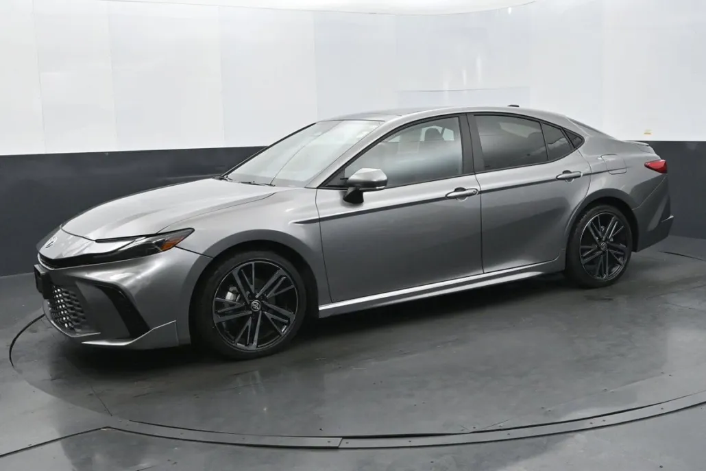 2025 Toyota Camry XSE photo 1