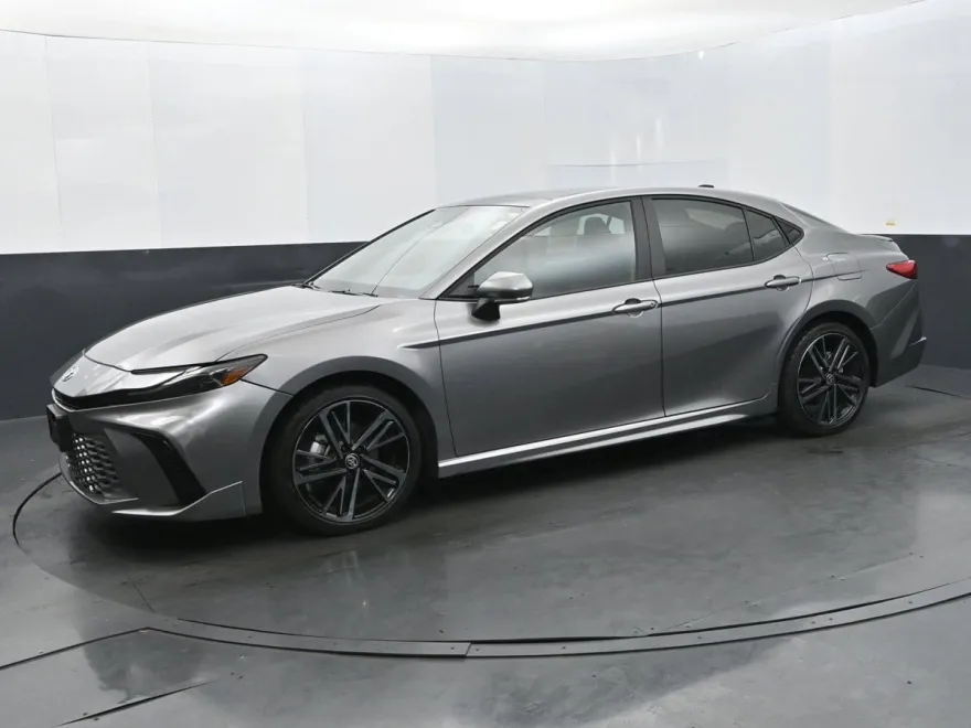 2025 Toyota Camry XSE photo 1