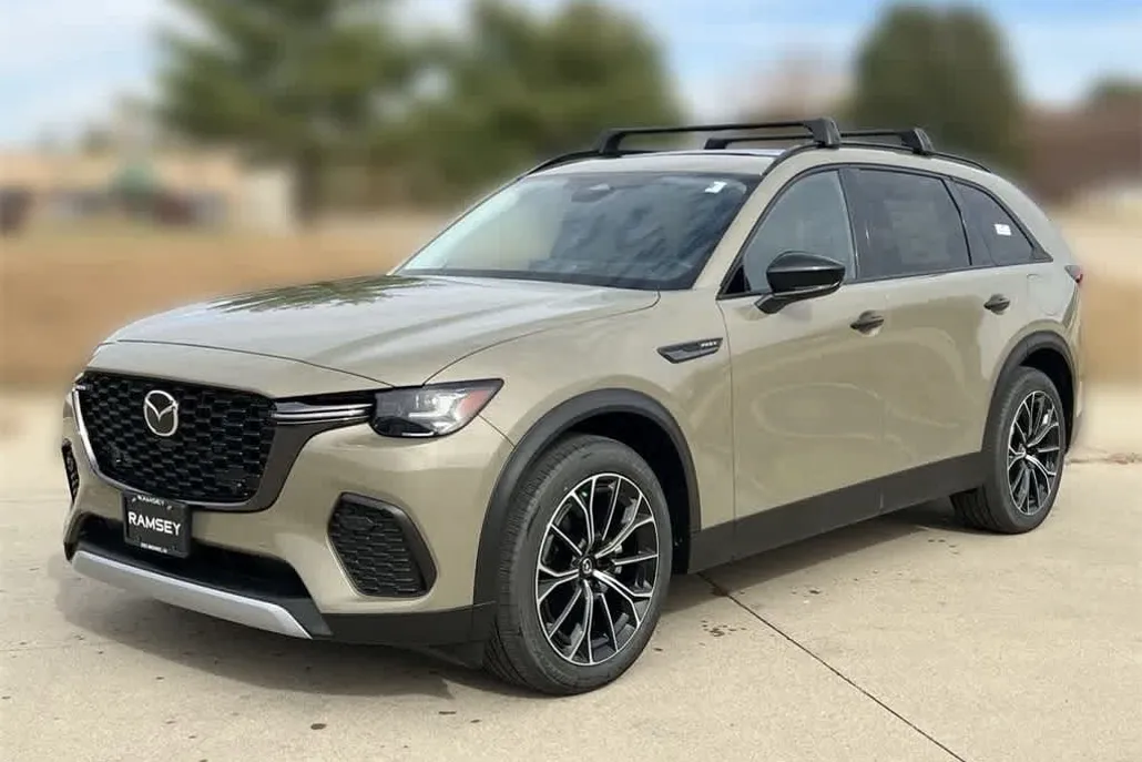 2025 Mazda CX-70 Premium photo 1