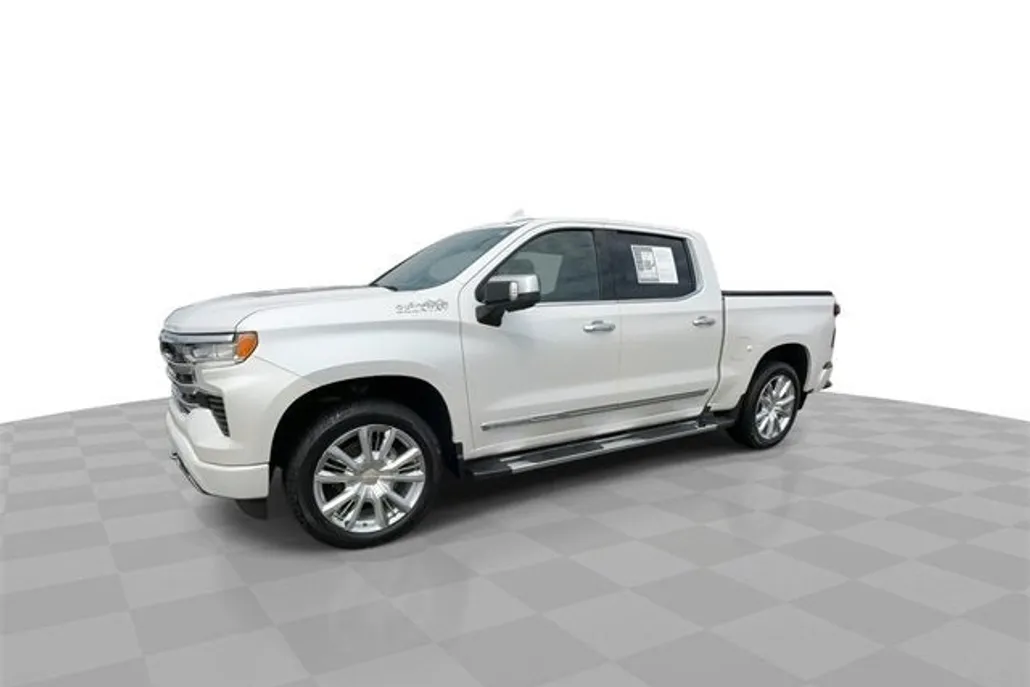2023 Chevrolet Silverado 1500 High Country photo 1