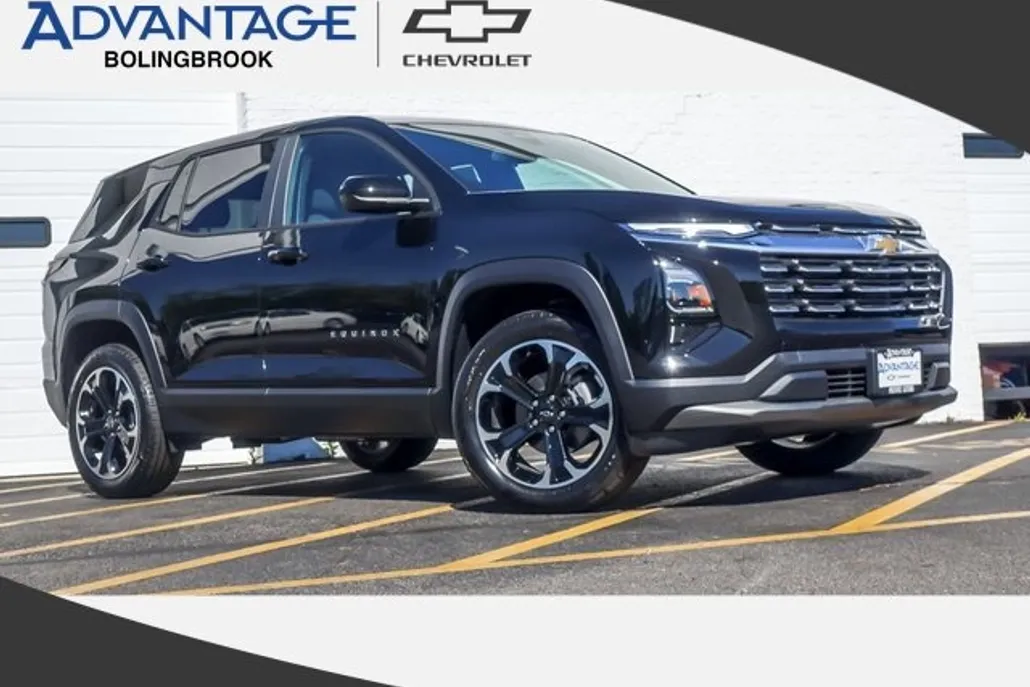 2026 Chevrolet Equinox LT photo 1