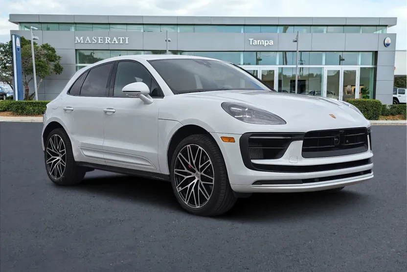 2023 Porsche Macan S photo 1