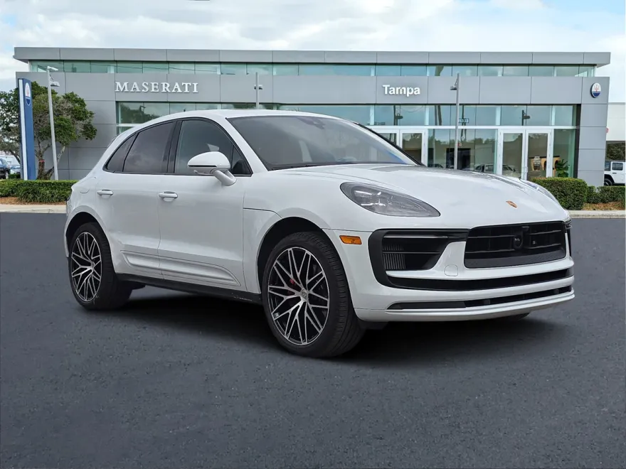 2023 Porsche Macan S photo 1