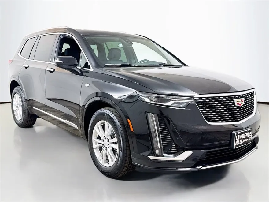 2025 Cadillac XT6 Luxury photo 1