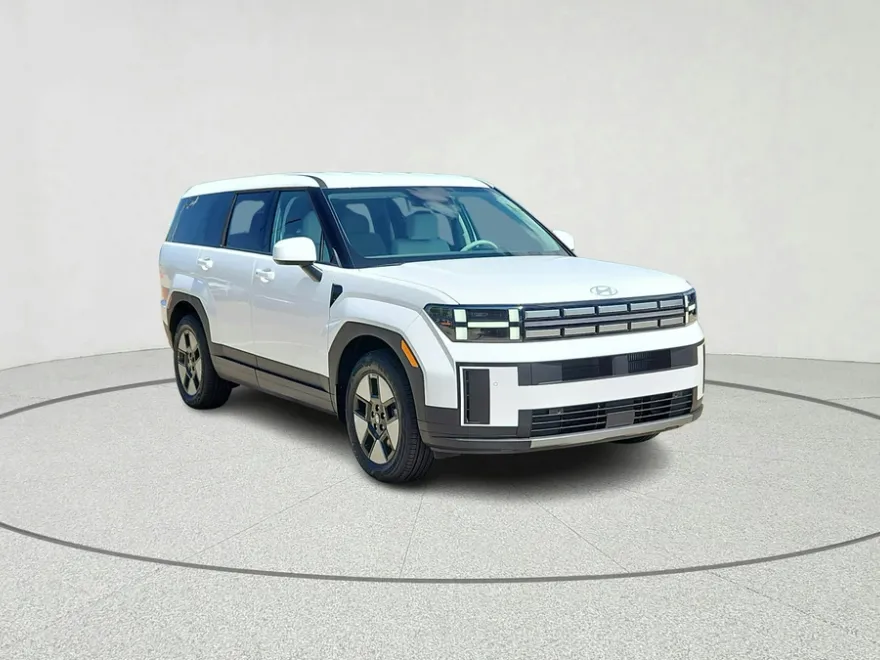 2026 Hyundai Santa Fe SE photo 1