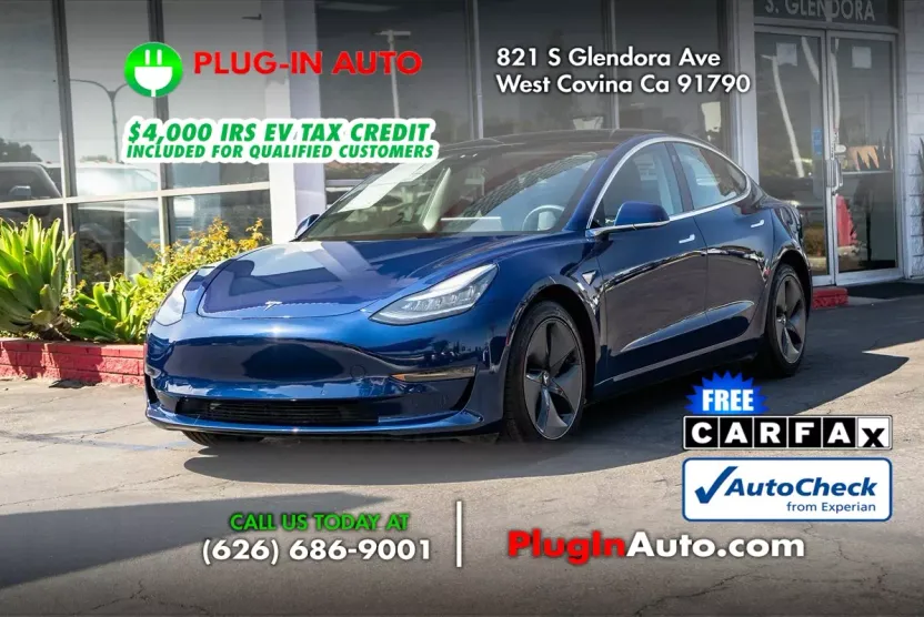 2020 Tesla Model 3 Standard Range Plus photo 1