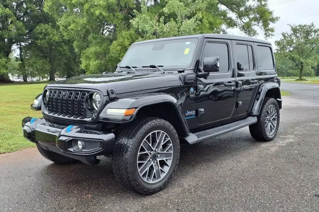 2024 Jeep Wrangler 4xe High Altitude photo 1