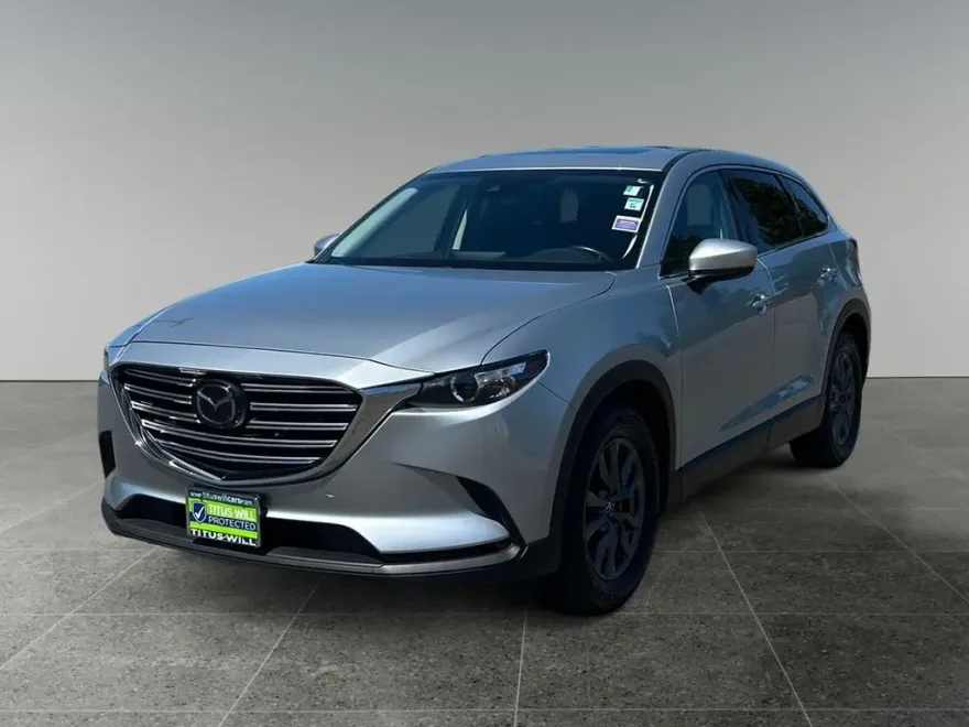 2023 Mazda CX-9 Touring photo 1