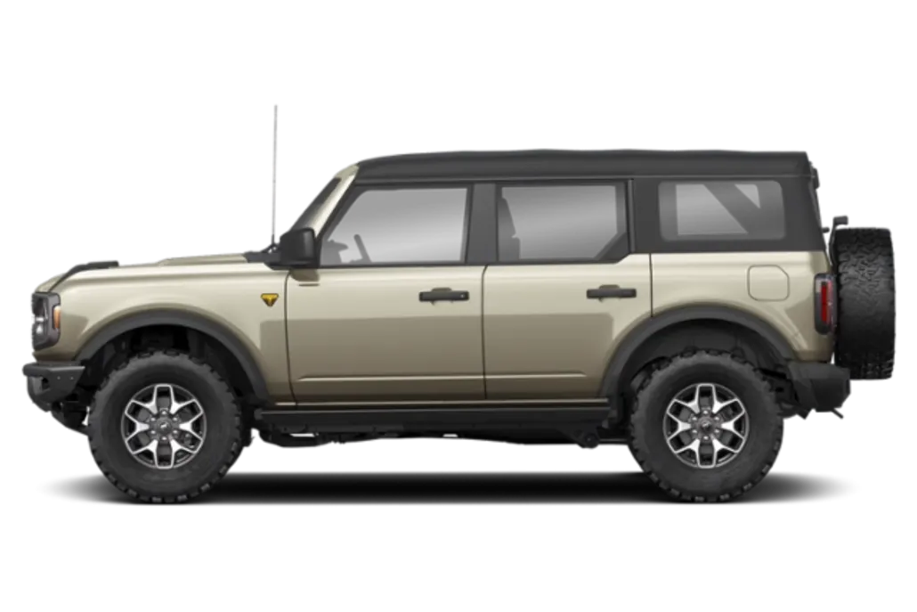 2025 Ford Bronco Outer Banks photo 1