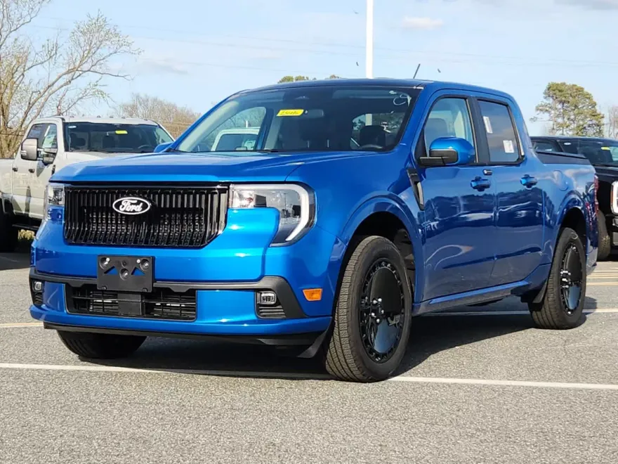 2025 Ford Maverick photo 1