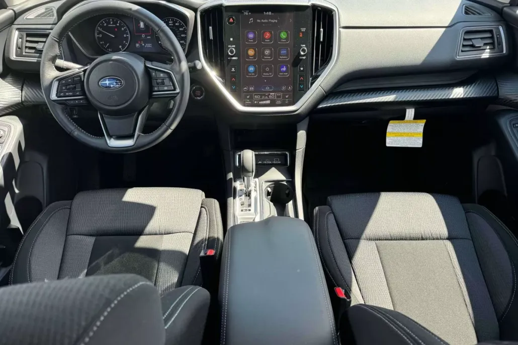 2025 Subaru Ascent Premium photo 1