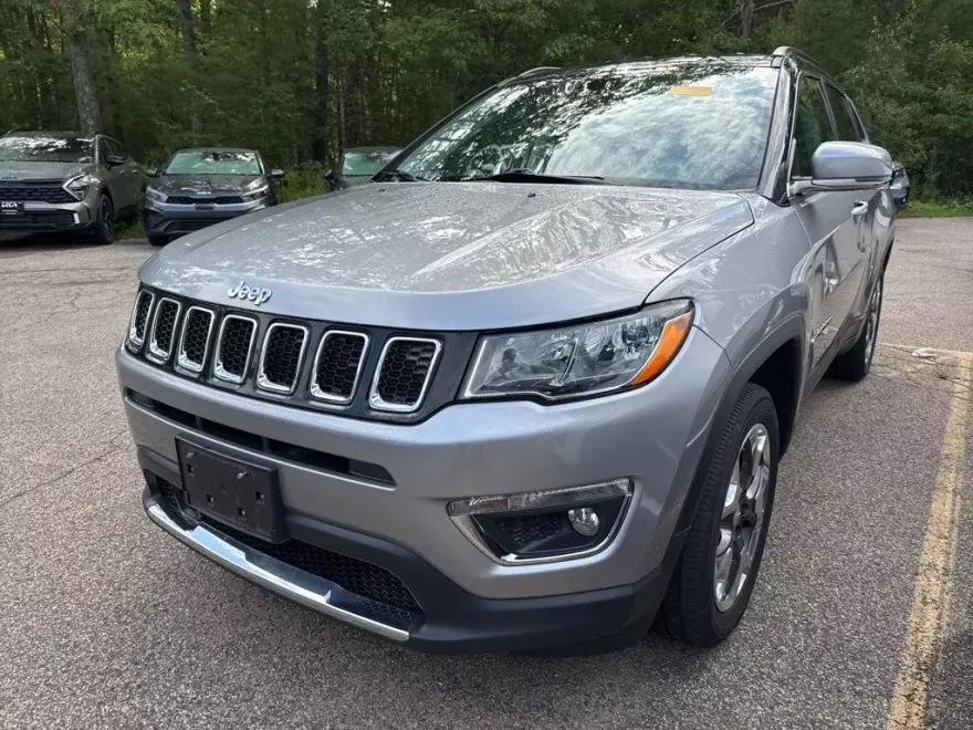 2021 Jeep Compass Limited photo 1