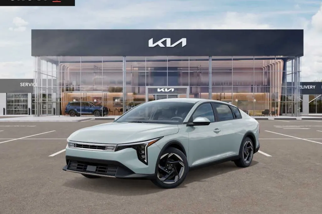 2025 Kia K4 EX photo 1
