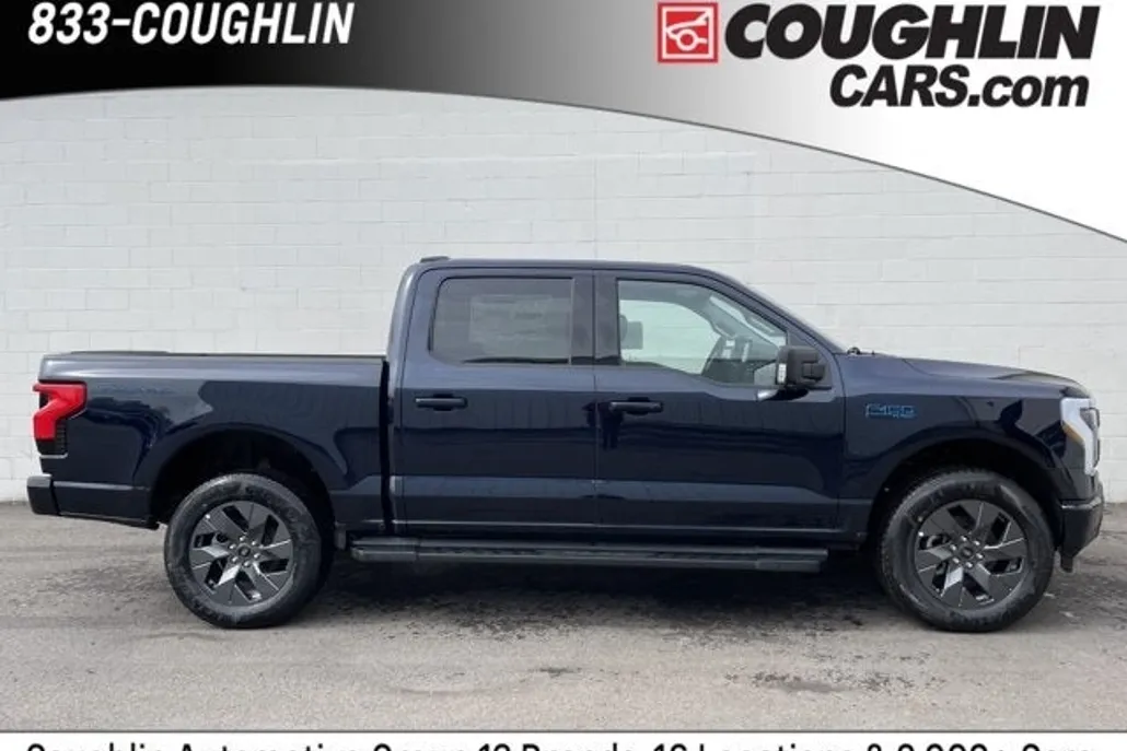 2025 Ford F-150 Lightning photo 1