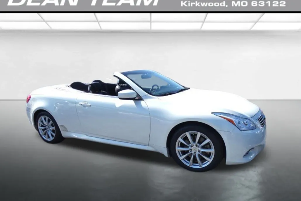 2012 Infiniti G37 Convertible photo 1