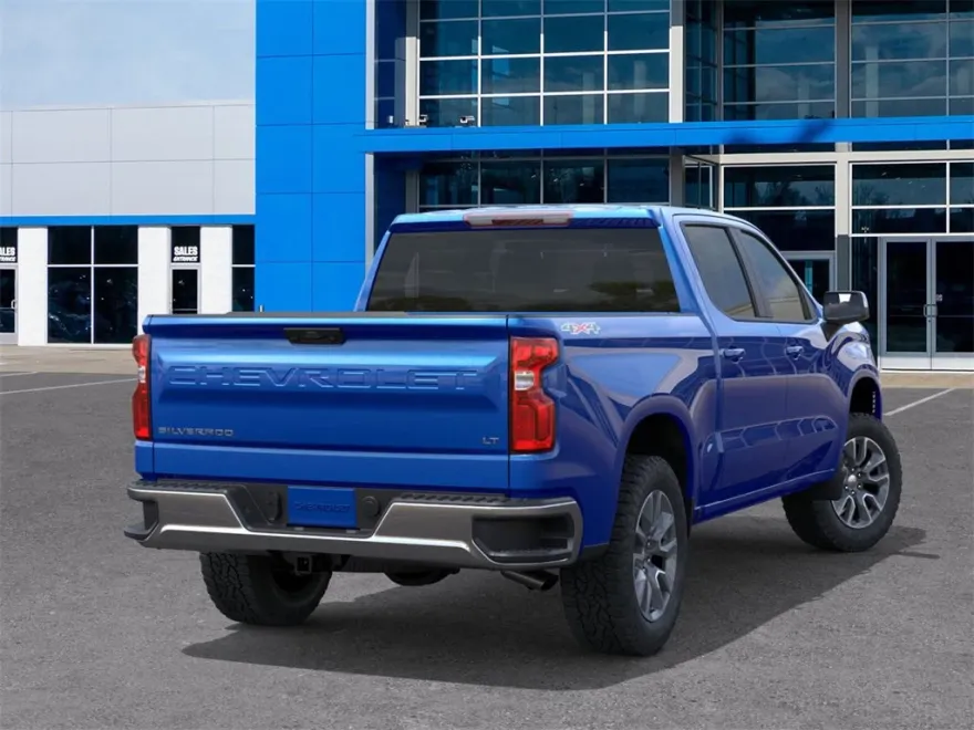 2026 Chevrolet Silverado 1500 LT photo 1