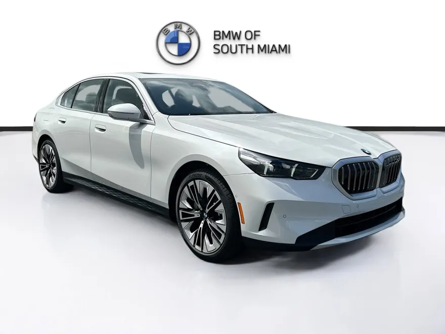 2026 Bmw 530i photo 1