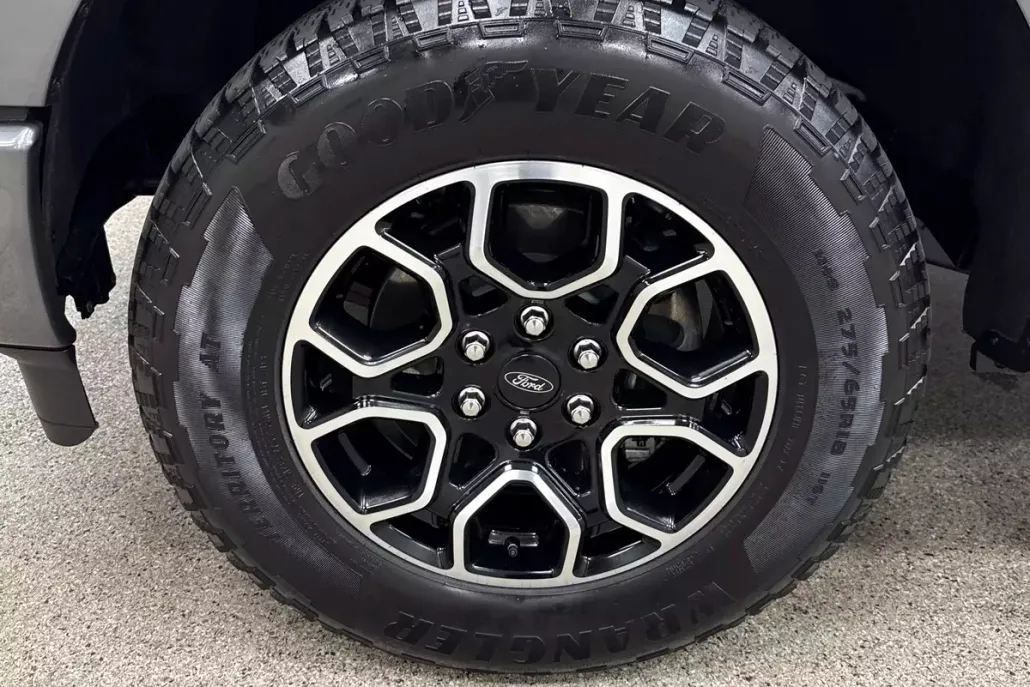 2023 Ford F-150 XLT photo 1
